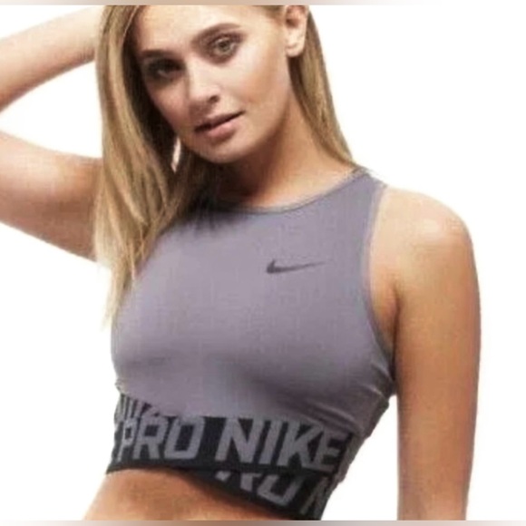 Nike Other - NIKE PRO Intertwist Mesh Sports Bra sz s